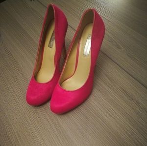 Pony hair, hot pink pumps